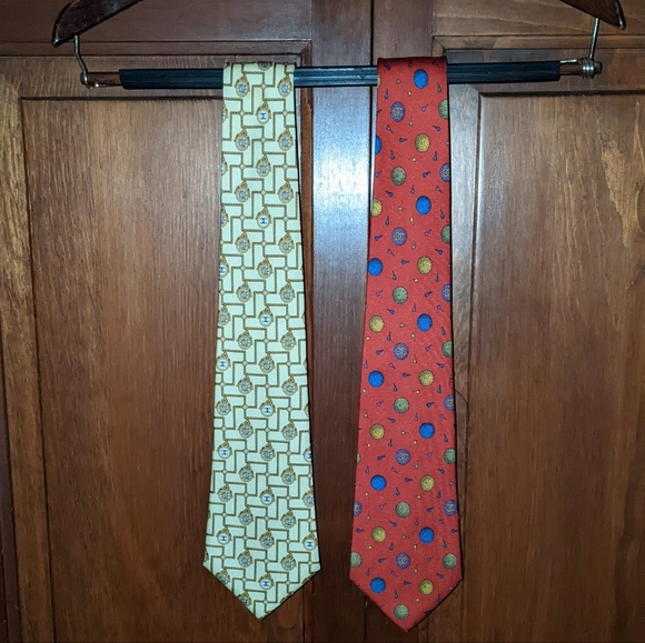 CHANEL Men's Ties. 2 100% Silk Ties. Made in Italy. - Picture 2 of 6